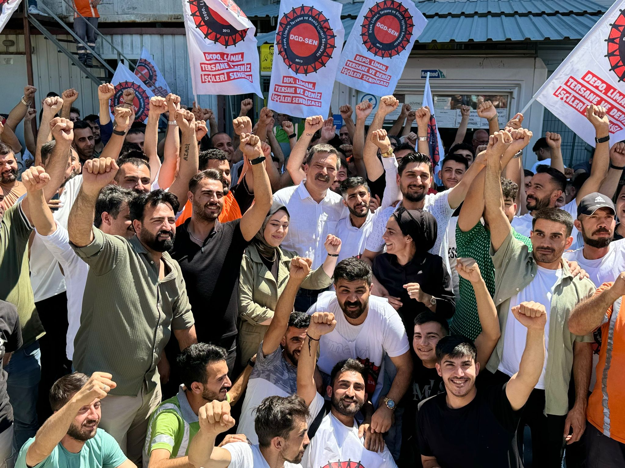 Erkan Baş'tan Polonez Işçileri Destek Evelallah Işçinin Hakkını Söke Söke Alacağız 3