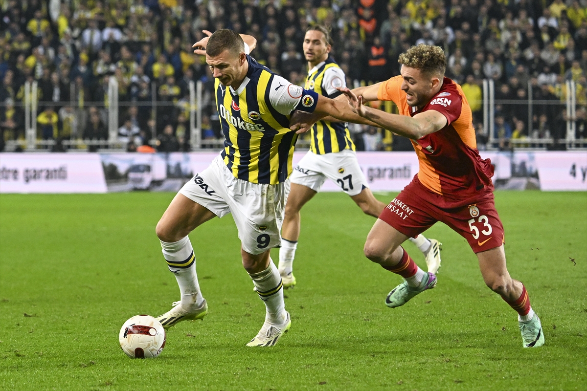 AA-20231224-33267798-33267795-FENERBAHCE_GALATASARAY