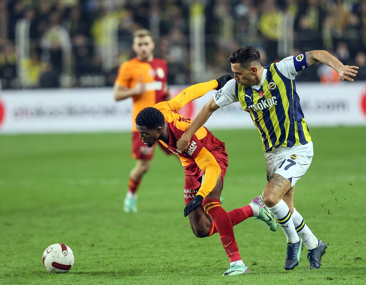 AA-20231224-33267990-33267983-FENERBAHCE_GALATASARAY