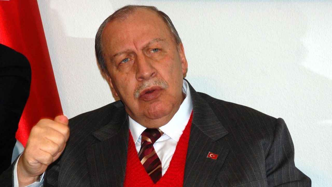 Eski Bakan Yaşar Okuyan, hayatını kaybetti