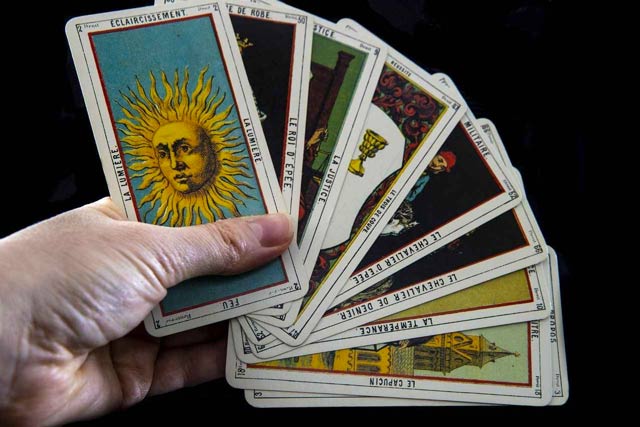 67286abe0f336 tarot fali nedir