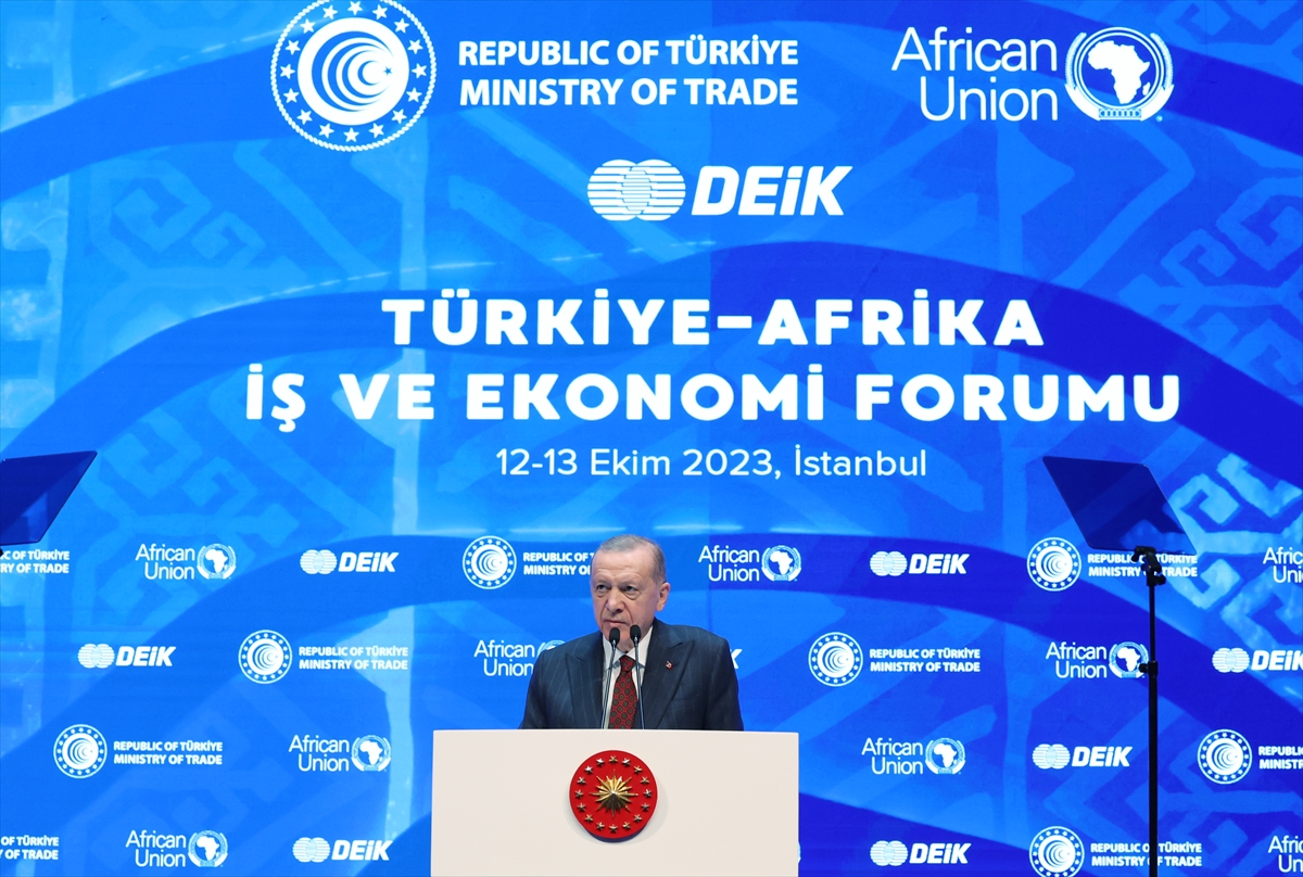 AA-20231013-32393900-32393895-TURKIYEAFRIKA_4_IS_VE_EKONOMI_FORUMU_KAPANIS_TORENI