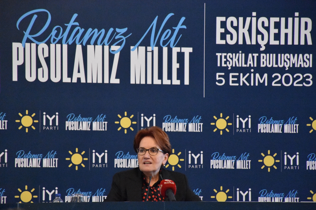 AA-20231005-32318139-32318135-IYI_PARTI_GENEL_BASKANI_AKSENER_ESKISEHIRDE