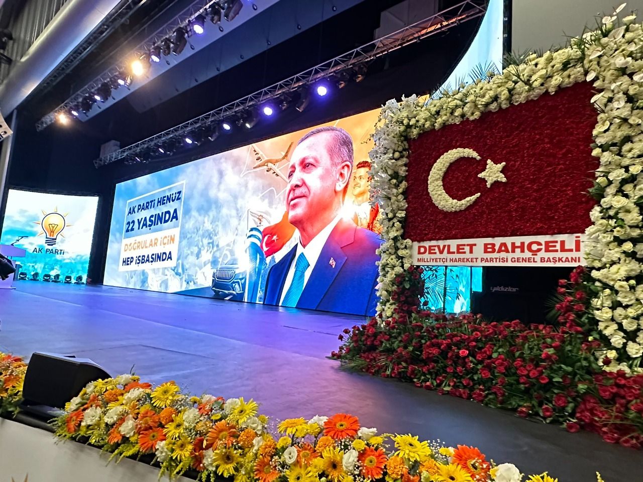 672895ec85c08 bahceli cicek