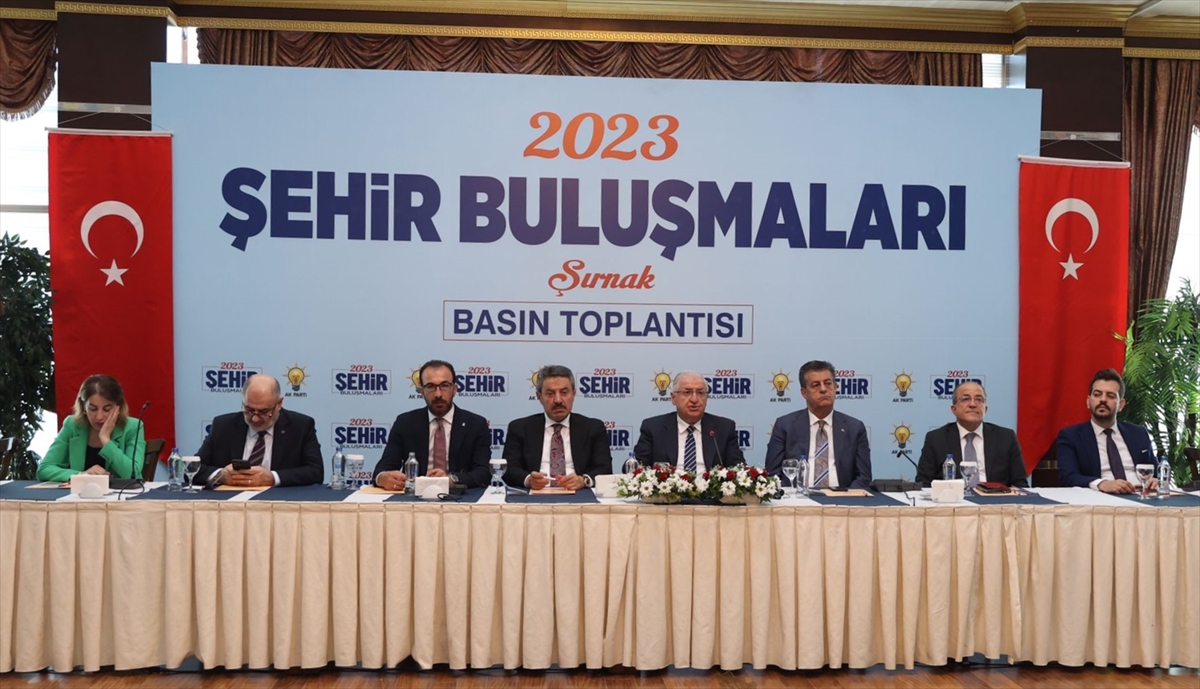 AA-20230822-31972185-31972184-MILLI_SAVUNMA_BAKANI_GULER_SIRNAKTA_SEHIR_BULUSMALARI_PROGRAMINDA_KONUSTU