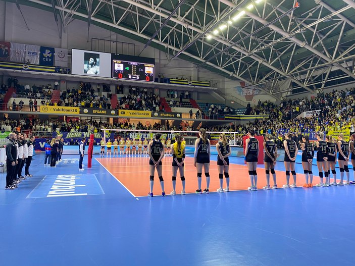 Fenerbahçe'yi mağlup eden VakıfBank, CEV Şampiyonlar Ligi'nde finale kaldı