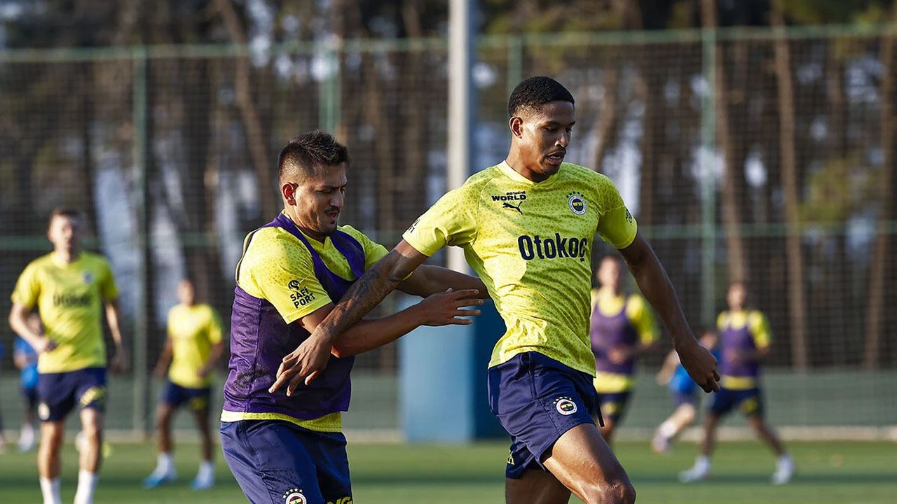 Fenerbahçe'ye büyük şok: Oyuncu sezonu kapattı