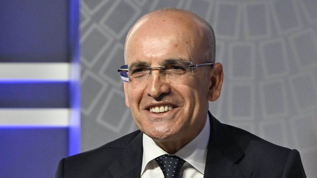 Mehmet Şimşek'ten flaş açıklama! Enflasyonda baz etkisi ötesinde bir d