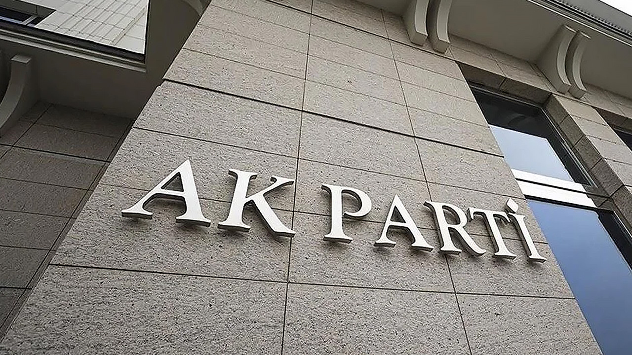 AK Parti Genel Başkan Yardımcısı hastaneye kaldırıldı