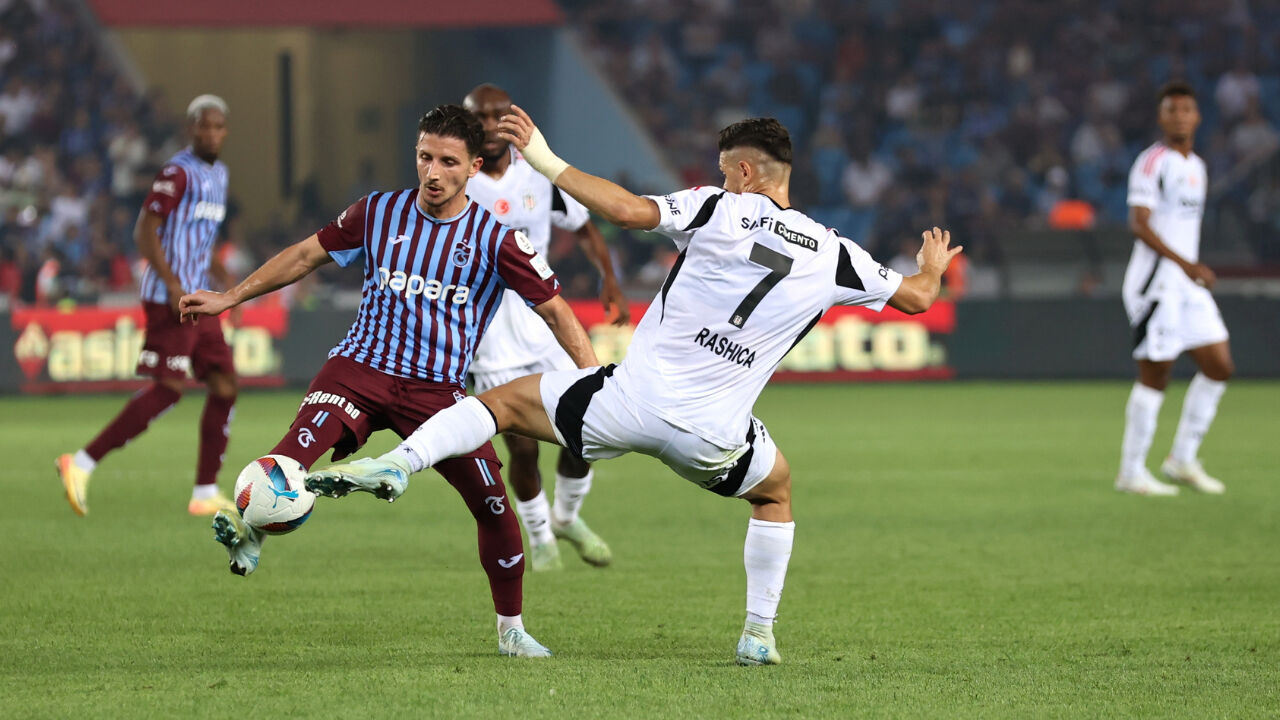 Beşiktaş'tan Trabzonspor maçı sonrası hakem isyanı