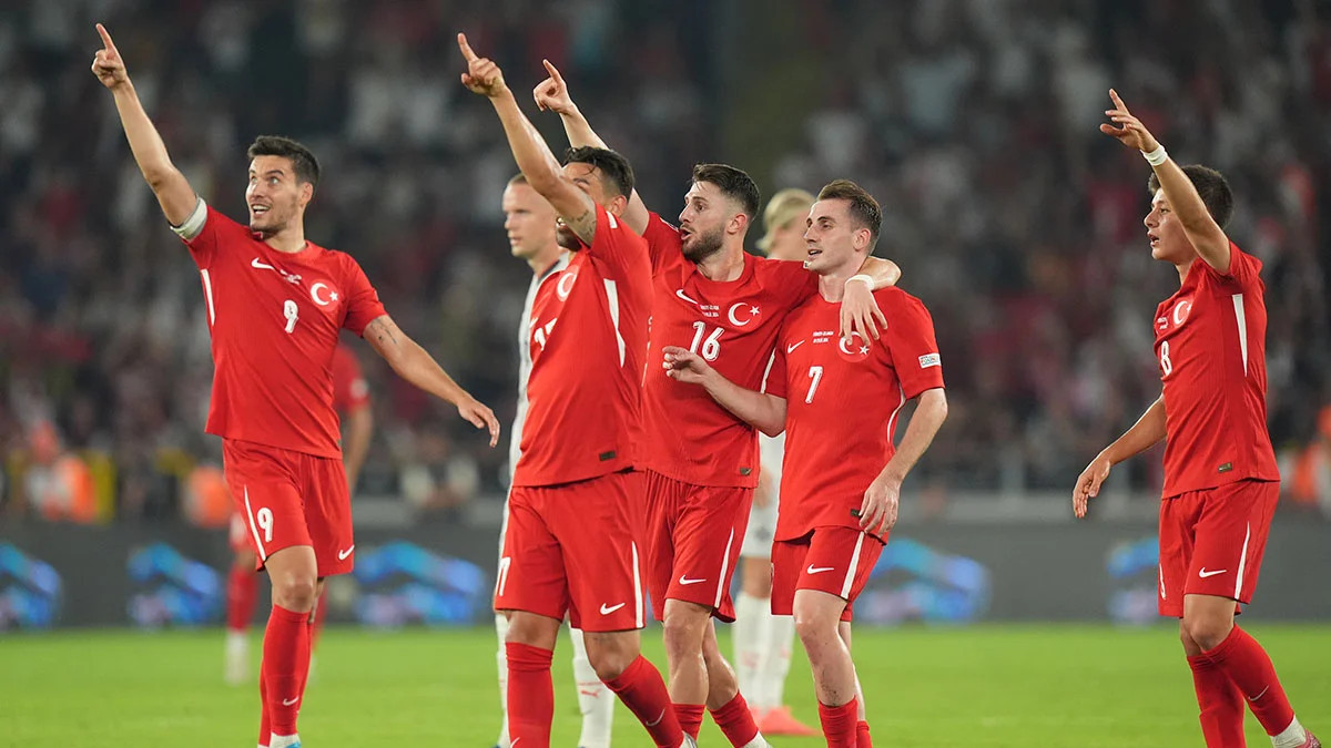 Türkiye, İzlanda'yı devirdi: Kerem Aktürkoğlu gol atmaya doymadı