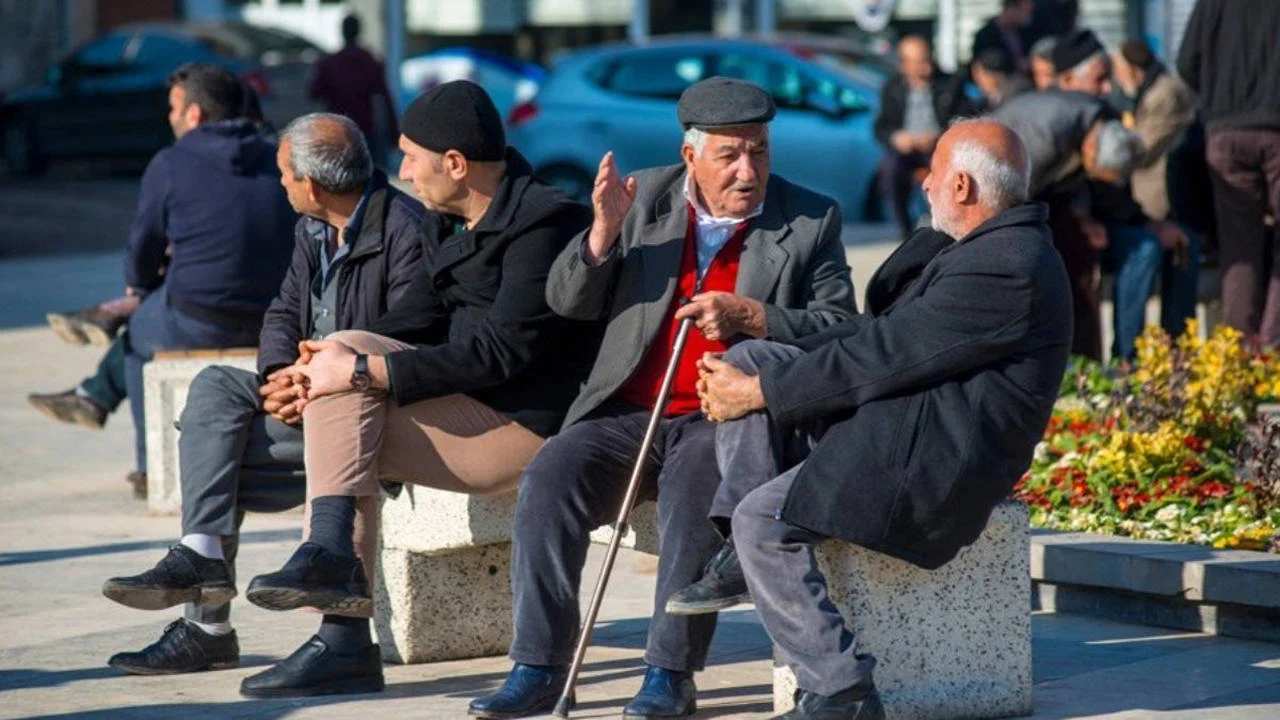 Emekli maaşına ne kadar zam gelecek? Uzman isimler açıkladı