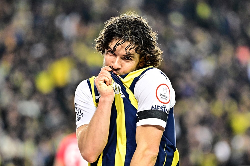 Fenerbahçe, Ferdi Kadıoğlu'nun transferini resmen duyurdu!