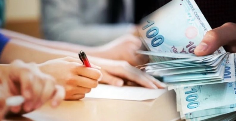 Kredi çekecek olan tüketiciye ek ücret tuzağı! 'Bankalar sinekten yağ çıkarıyor'