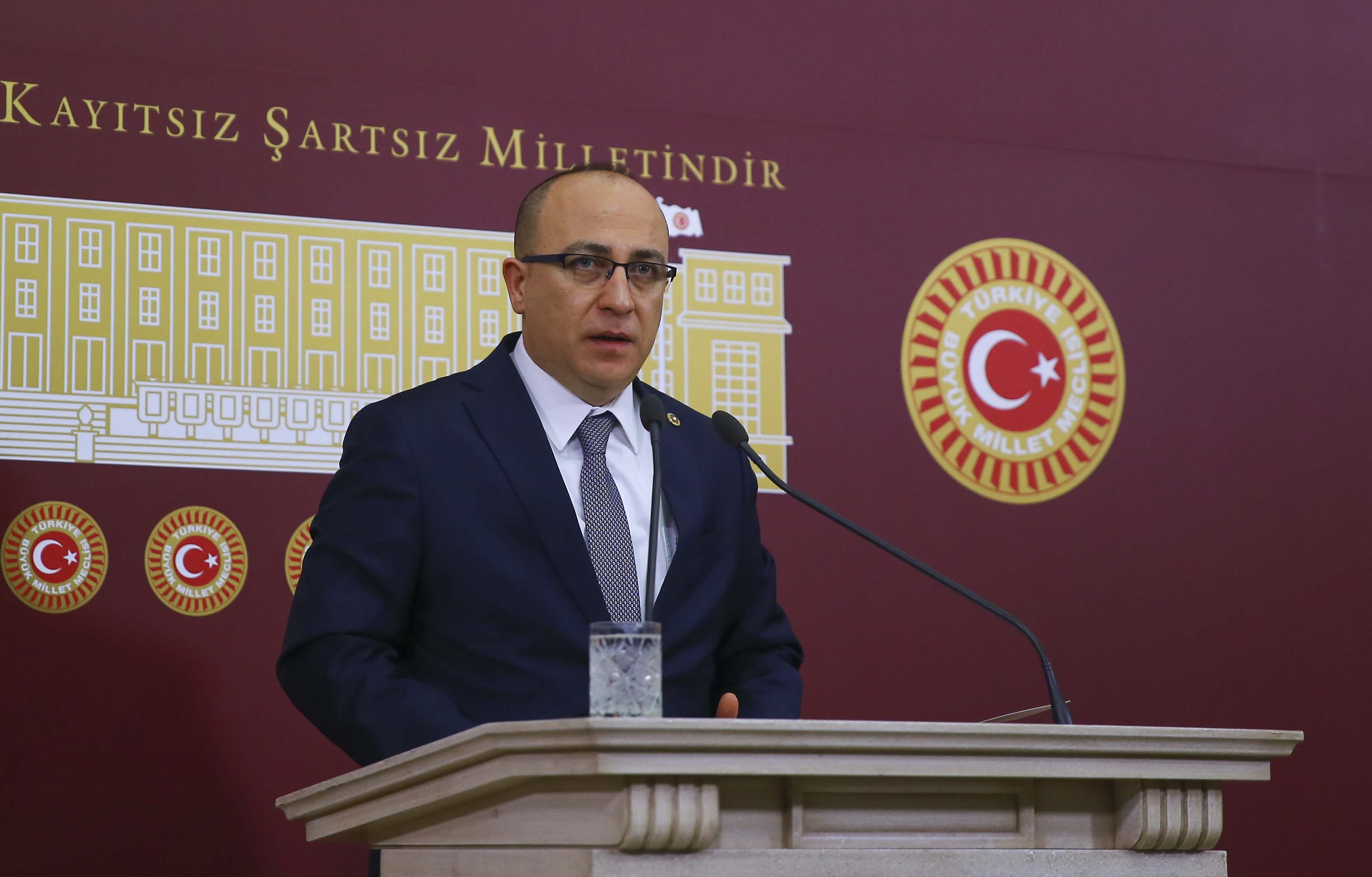 MHP'li İzzet Ulvi Yönter'den Özgür Özel'e: Seni şapşik seninle çok eğl