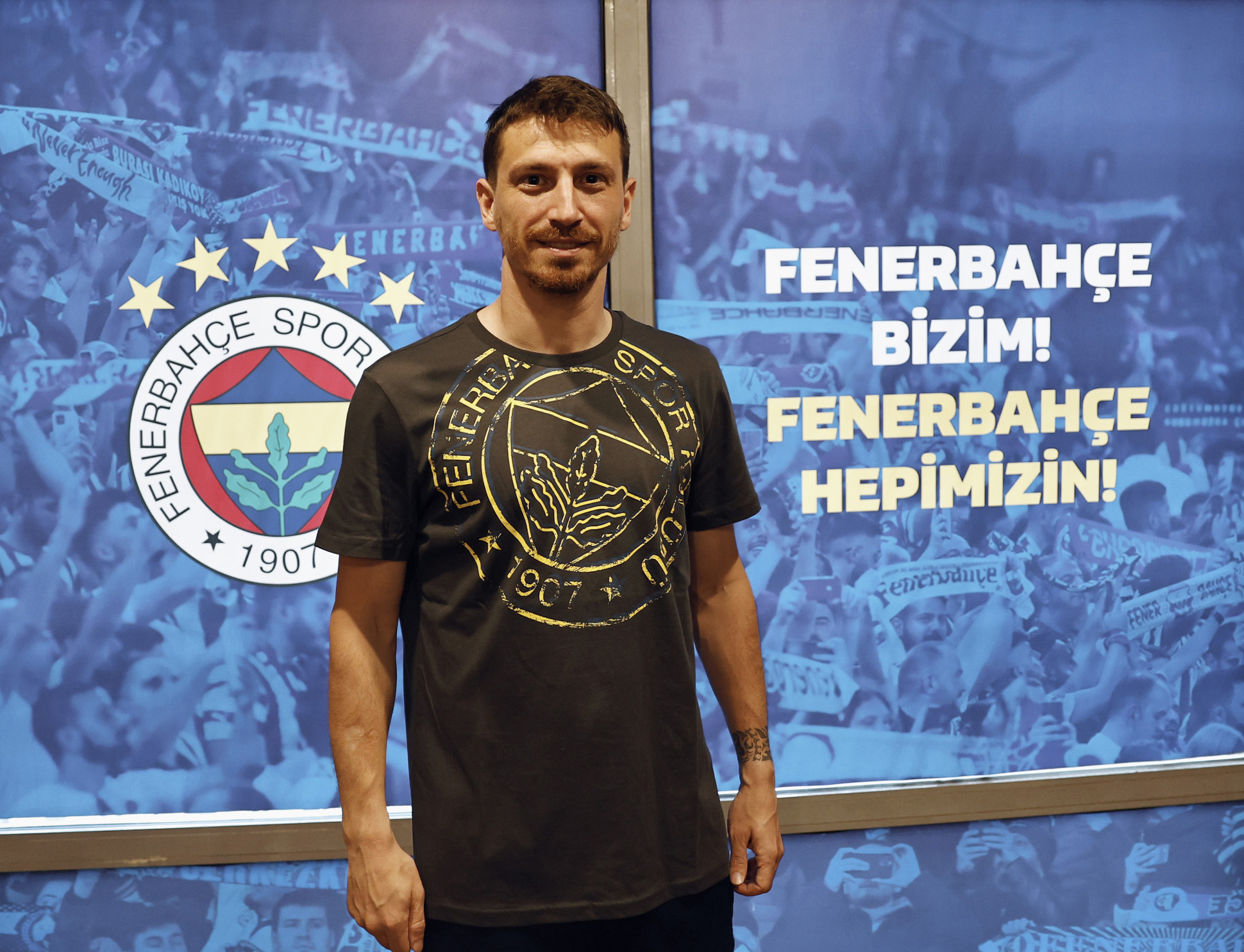 Mert Hakan Yandaş: Bir Fenerbahçe arması hepsine yetti