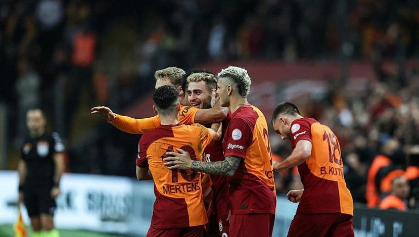 Galatasaray, Başakşehir'i 2-0 mağlup etti