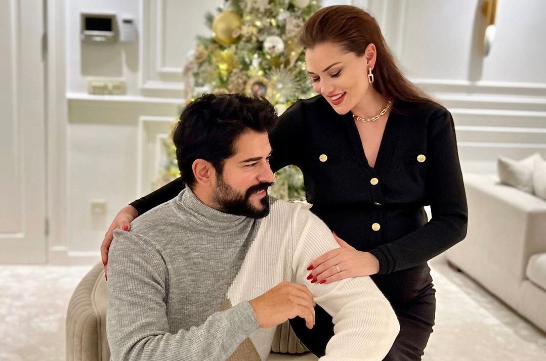 Fahriye Evcen ve Burak Özçivit çiftinden rekor reklam anlaşması!