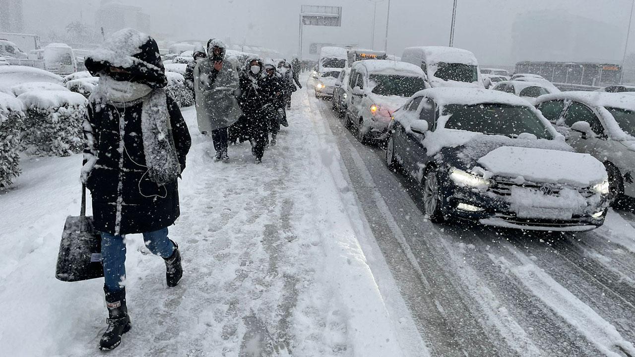 Meteoroloji uzmanı Güven Özdemir açıkladı: Kar geliyor!