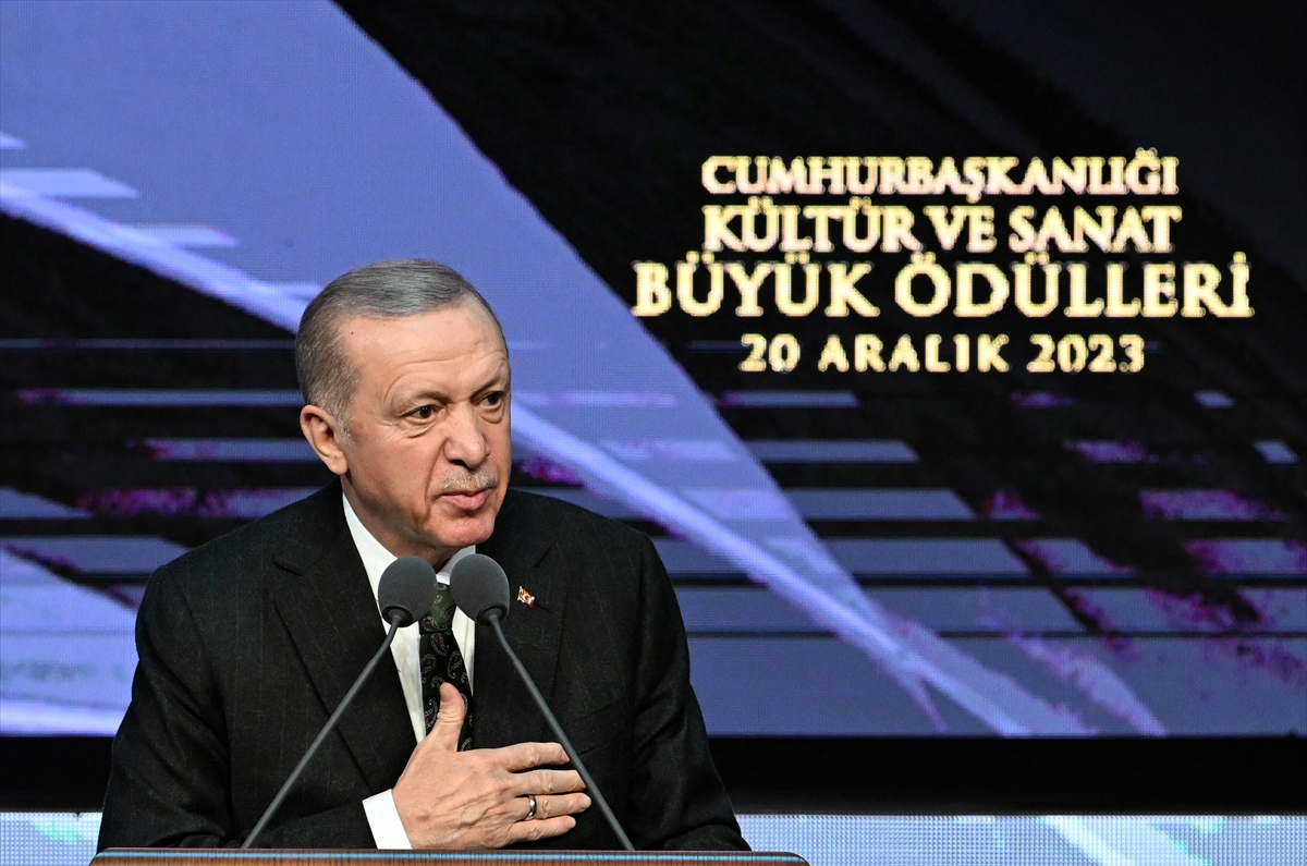 Cumhurbaşkanı Erdoğan'dan partililere talimat: Canınızı dişinize takın