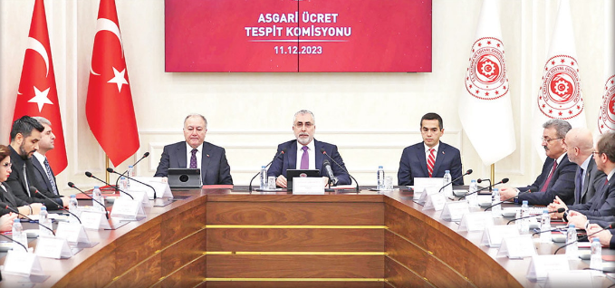 Asgari ücretlinin maaşını bunlar belirleyecek! 4’ünün maaşı biri etmiy