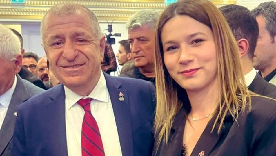 Tayyibe Merve Çakar, Zafer Partisi'nden istifa etti!