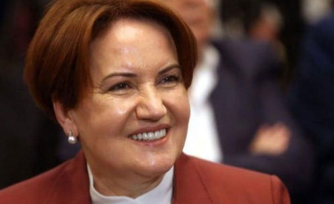 Meral Akşener seçim gecesi kahkaha atıyordu