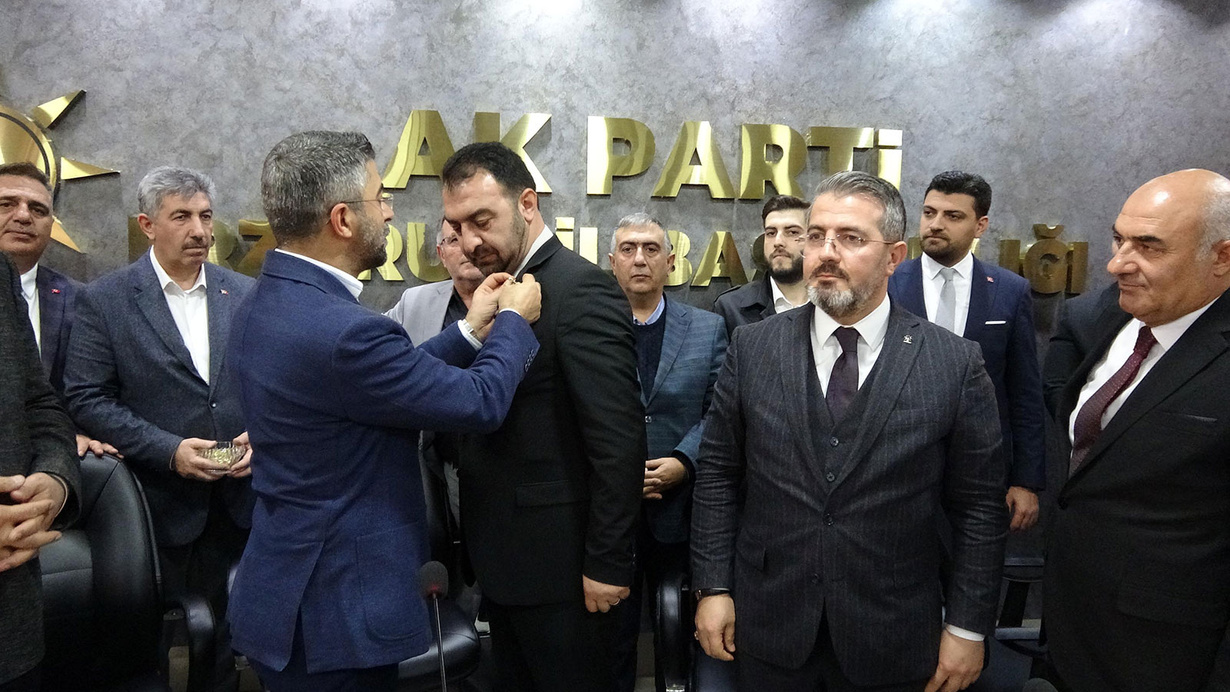 DEVA Partisi'nde büyük deprem: 800 kişi AK Parti'ye katıldı!