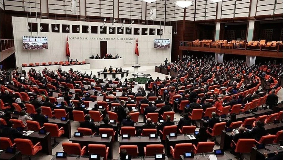 Kara para aklama araştırılsın önergesine MHP ve AK Parti'den ret