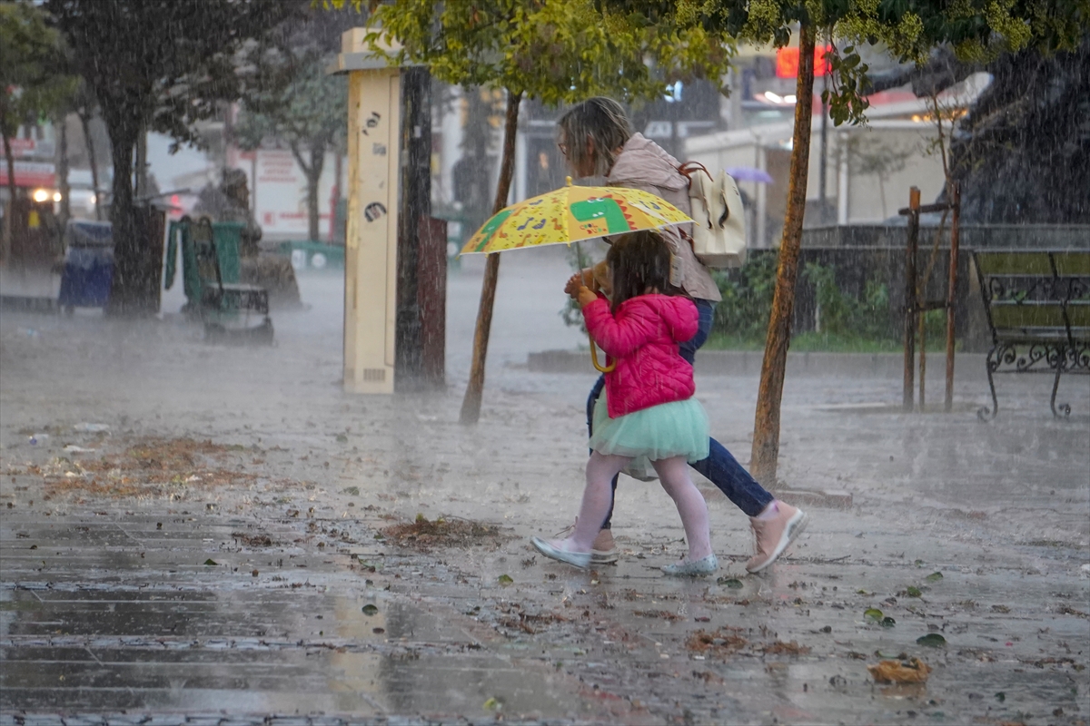 Marmara bölgesi dikkat: Sağanak yağış kapıda!