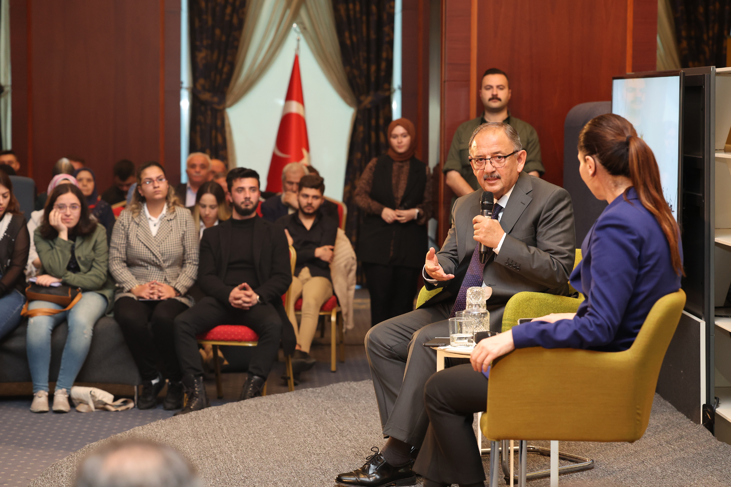 Mehmet Özhaseki: Konut fiyatları yavaş yavaş düşecek