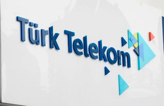 Türk Telekom'dan internet fiyatlarına dev zam! En düşük paketin fiyatı dudak uçuklattı