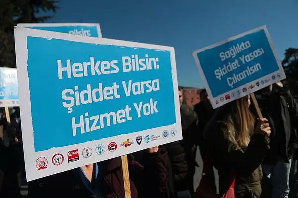 Şanlıurfa'daki bir hastanede 3 doktora saldırı