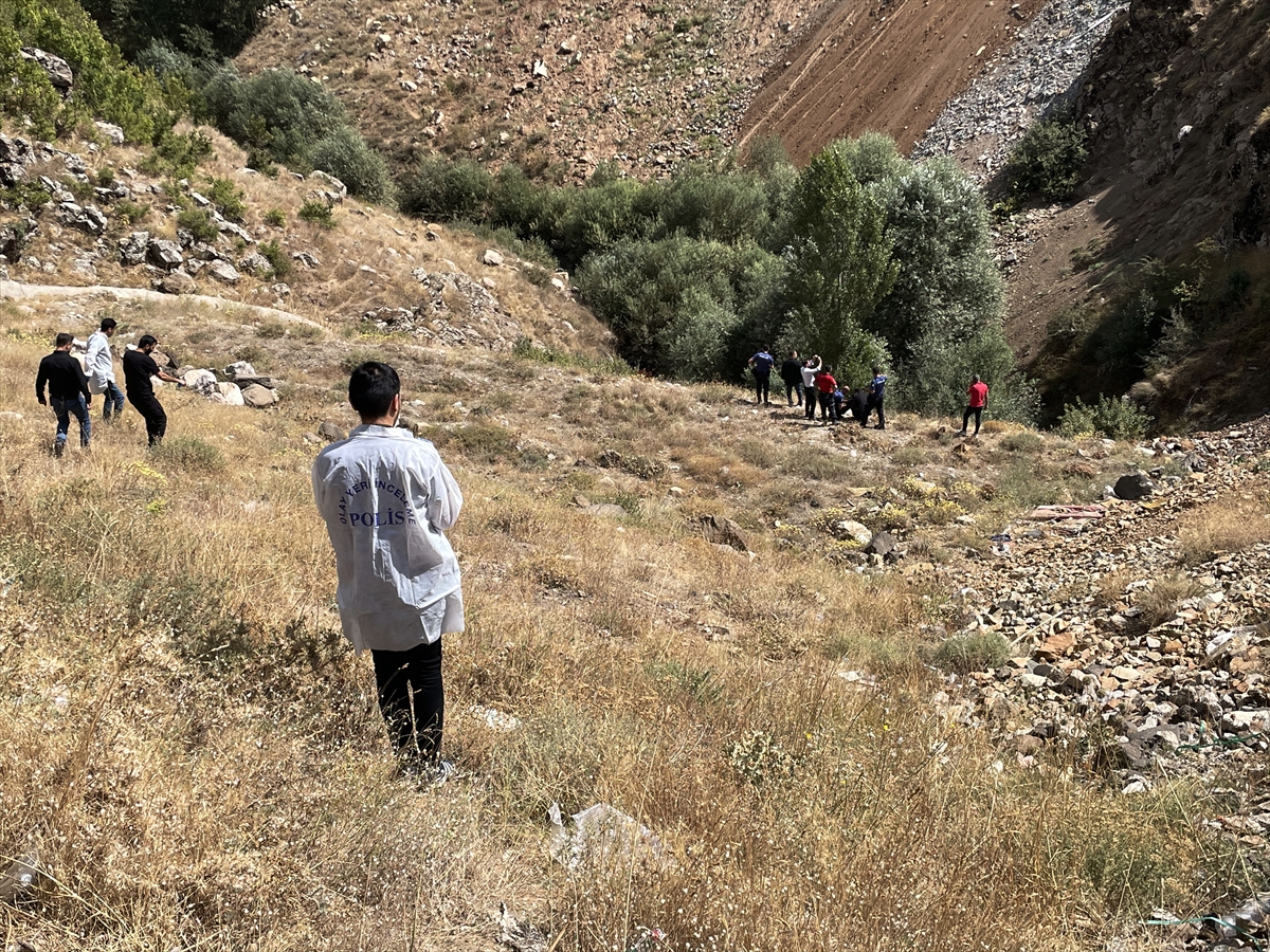 Bitlis'te bir kişi uçurumdan aşağı yuvarlandı