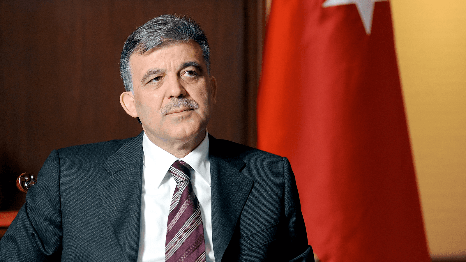 Abdullah Gül 30 Ağustos'u "Atatürk" ile andı ancak…