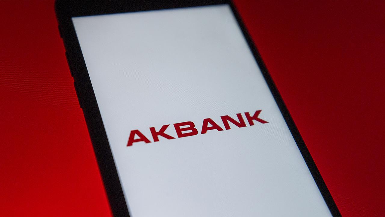 Akbank 1.471 TL taksitle 25.000 TL acil ihtiyaç kredisi veriyor