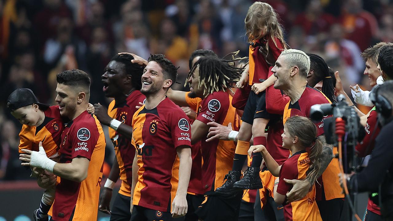 Galatasaray'a bir sponsor daha! Dev firmayla 3 yıllık anlaşma