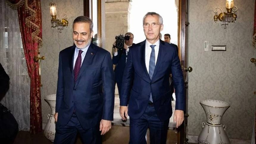 Bakan Hakan Fidan, Stoltenberg ile bir araya geldi