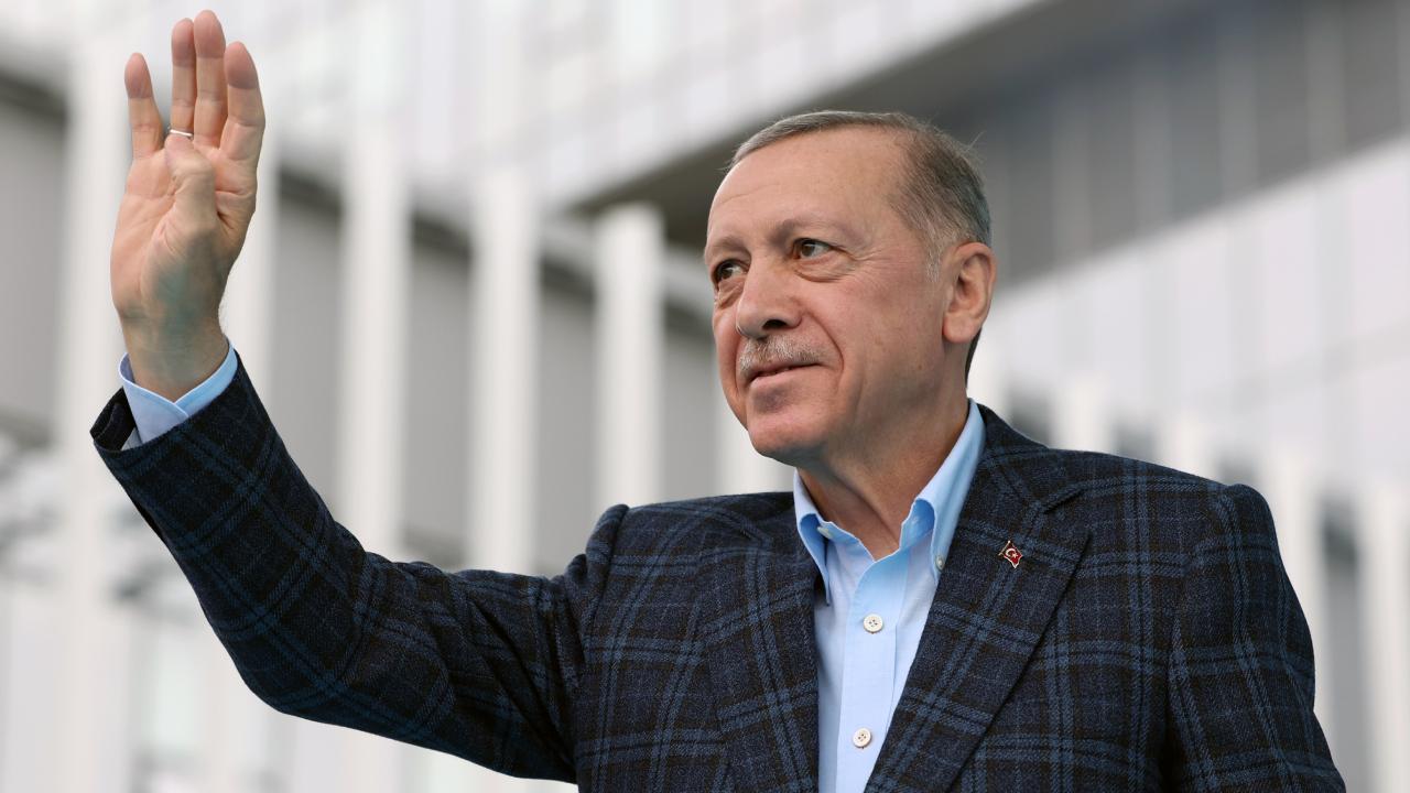 Cumhurbaşkanı Erdoğan: Ekonomimiz büyümeye devam ediyor!