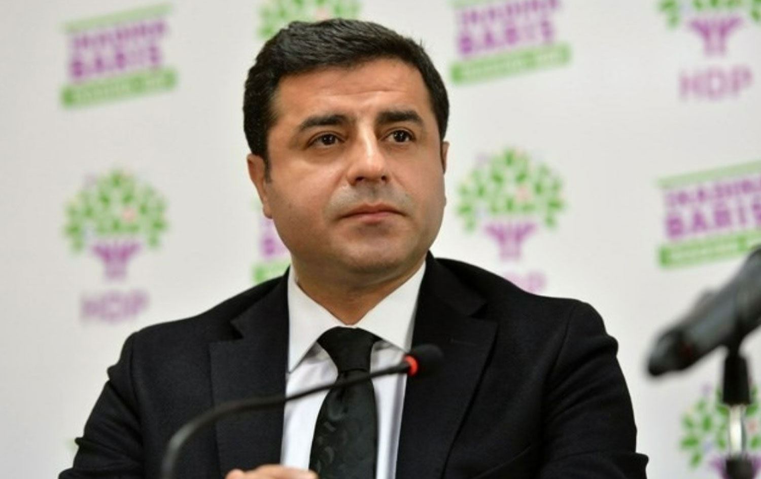 Selehattin Demirtaş'tan uyarı! 'O ajansın verilerine sakın inanmayın'