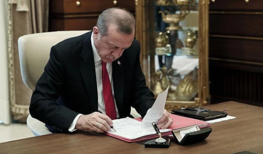 Erdoğan'dan dikkat çeken karar: Görevleri sona erse bile 2 yıl maaş alacaklar