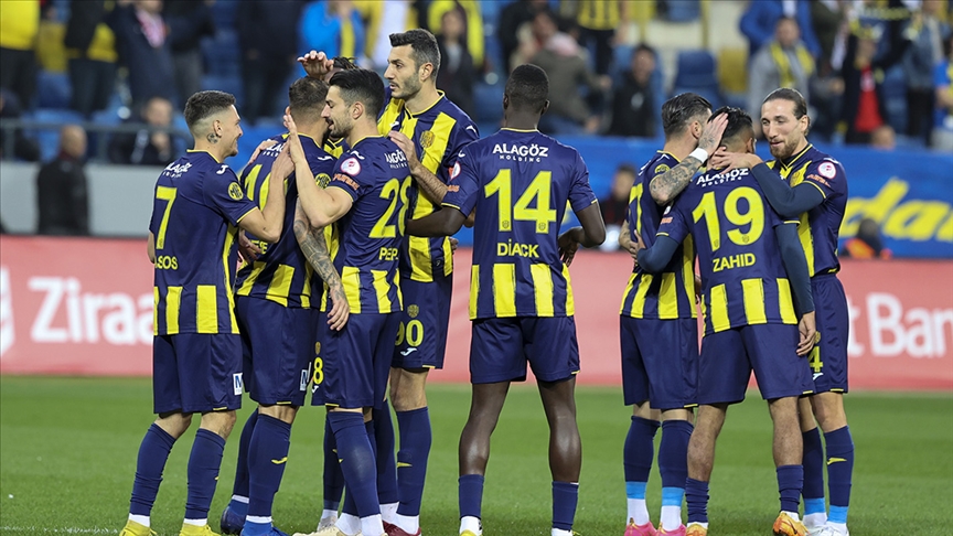 MKE Ankaragücü evinde şov yaptı!