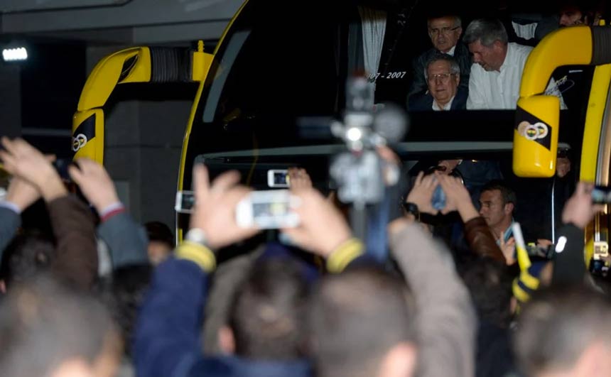 Bomba Aziz Yıldırım iddiası! Kadıköy'de sahaya inecek