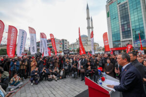 CHPnin kayyum direnisi suruyor Ahmet Ozel donene kadar devam edecegiz 4