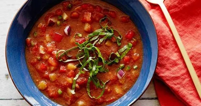 Serinletici Gazpacho Soğuk Çorba Tarifi