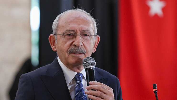 Kemal Kılıçdaroğlu’ndan İzmir’deki yangına dair tepki: Krizin mimarı Saray’daki zat!