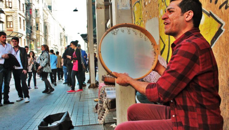 Taksim baharı müzikle karşılıyor