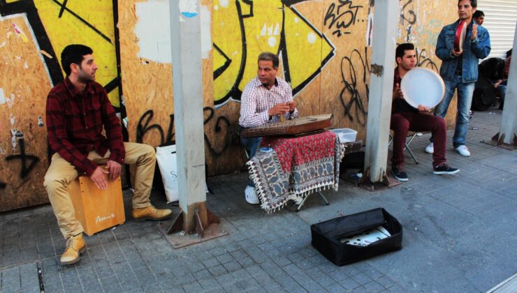 Taksim bahari muzikle karsiliyor3