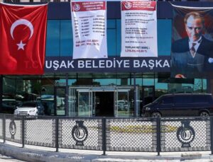 AK Parti’li Uşak Belediyesi’nin 70 milyon lirayı amaç dışı kullandığı ortaya çıktı