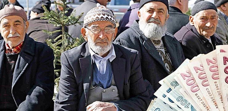 Emekliler zam taleplerini açıkladı: İşte seyyanen istenilen rakam